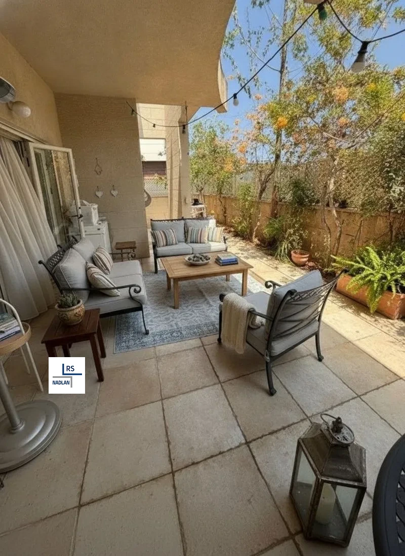 Casa, 4.5 habitaciones en Alon, Ramat HaSharon
