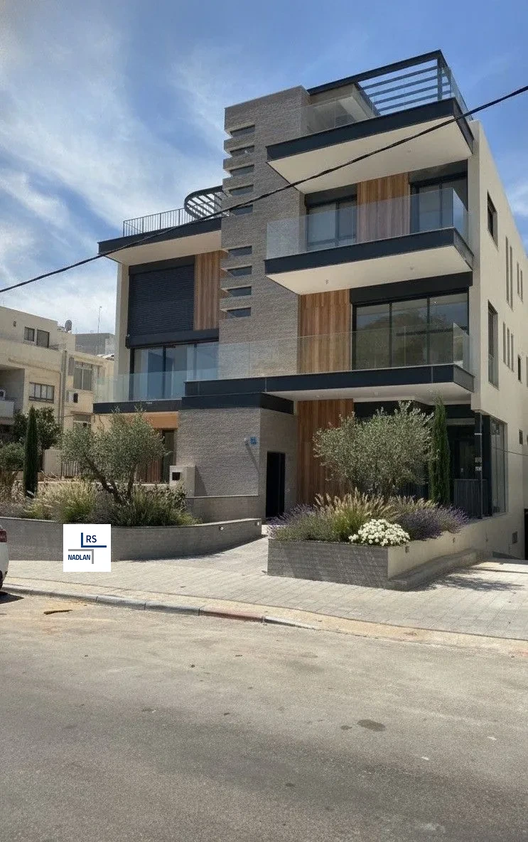 Apartamento, 9 habitaciones en Shikon Dan, Nave Dan, Tel Aviv-Yafo