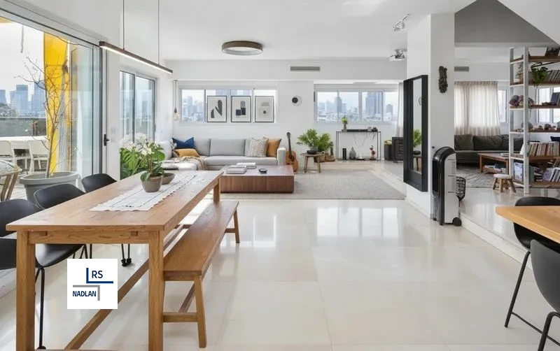Apartment, 6 rooms in Kokhav HaTzafon, Tel Aviv-Yafo