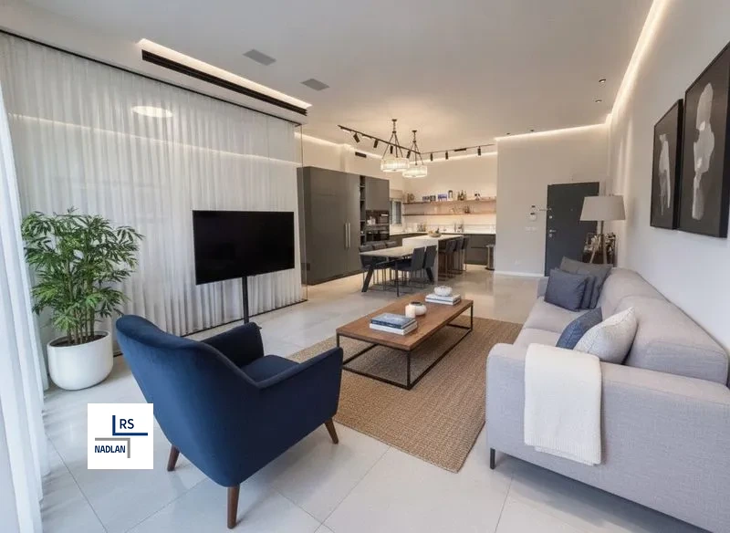 Apartment, 5 rooms in HaMashtela, Tel Aviv-Yafo
