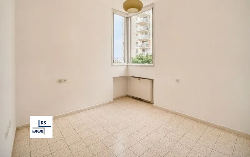 For sale: Apartment, 4 rooms in Hetsepon Hechedesh - Kiker Hmdina, Tel Aviv-Yafo, photo 3