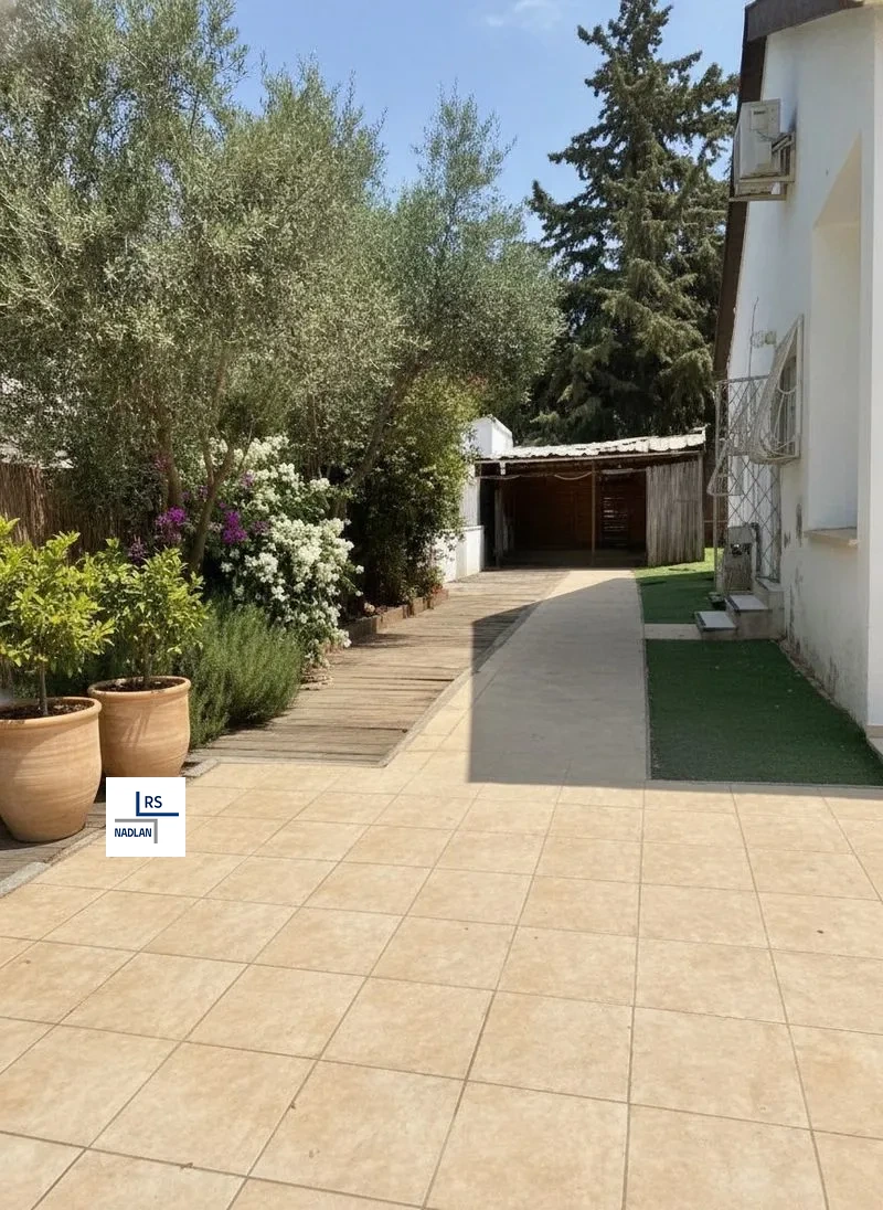 For sale: Cottage, 3 rooms in Ramat HaHayal, Tel Aviv-Yafo, photo 2