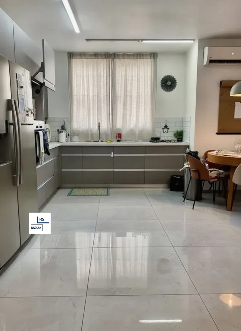 Apartamento, 4 habitaciones en Shikun Bavli, Tel Aviv-Yafo