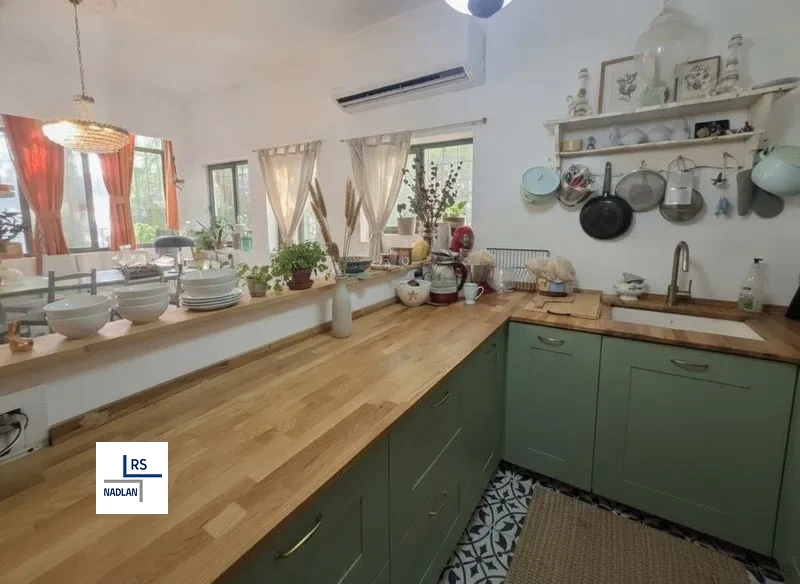 En venta: Apartamento, 4 habitaciones en Hetsepon Hishen - Hechelek Hdromi, Tel Aviv-Yafo, foto 3